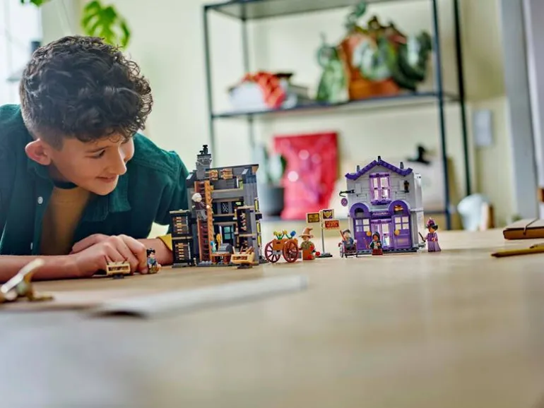 LEGO Harry Potter 76439 Olivanders & Madame Mallekins gewaden