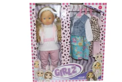 Pop Molly met 3 extra kleedjes