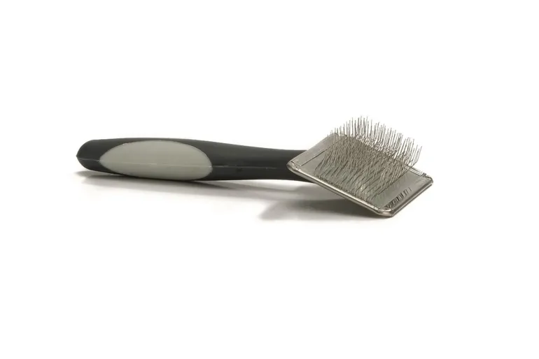 Slickerborstel kat middel grijs 16,5 cm